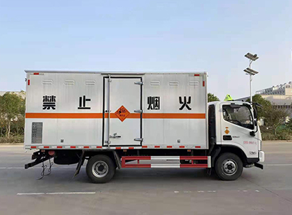岱山爆破器材运输车